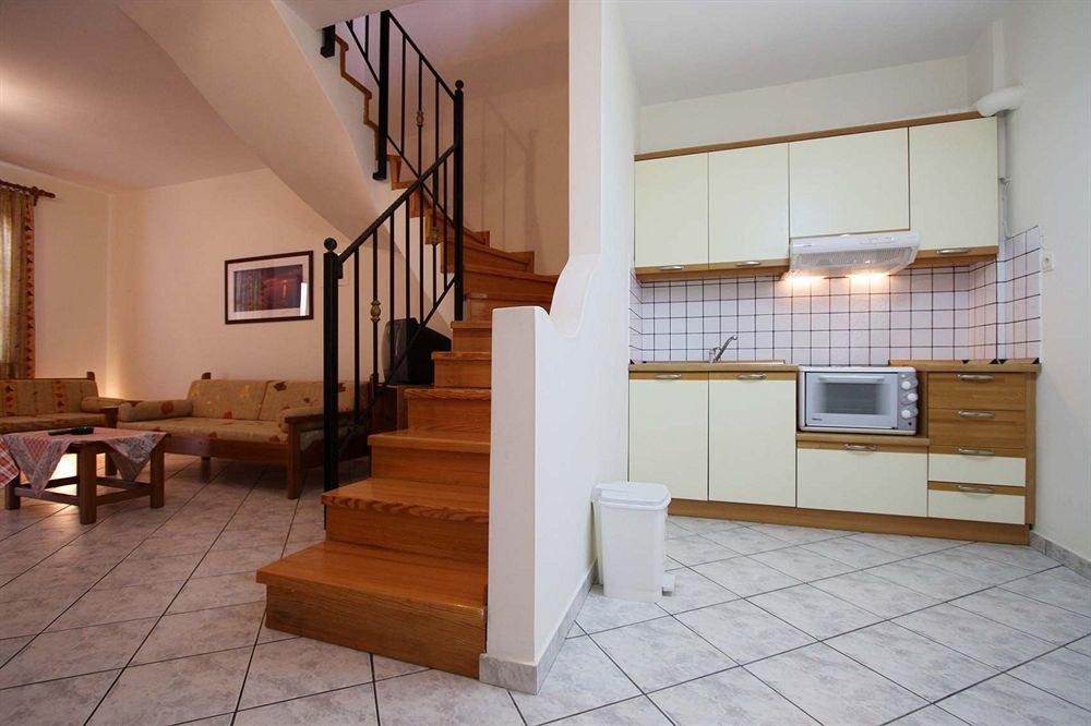 ארכאנגלוס Lakonia Bay Apartments מראה חיצוני תמונה